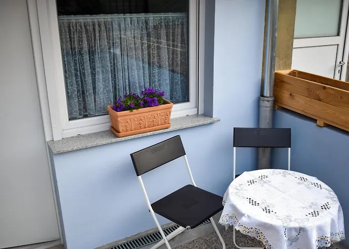 River Ljubljanica * Liubliana